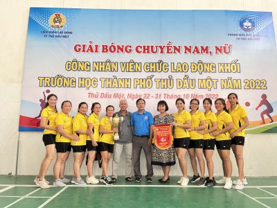 Mầm non Hoa Mai sôi nổi, vui khoẻ, đoàn kết “Giải bóng chuyền nữ công nhân viên chức, lao động khối trường học thành phố Thủ Dầu Một năm 2022”