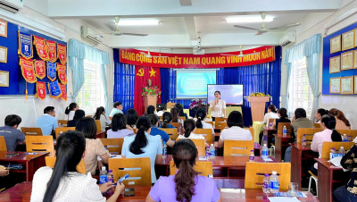 Trường Mầm non Hoa Mai tổ chức buổi truyền thông với chủ đề "Phòng, chống một số bệnh thường gặp trong trường học và theo mùa"