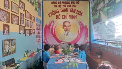 Các bạn nhỏ lớp Lá 1 đã cùng nhau đến tham quan “Không Gian Văn Hóa Hồ Chí Minh” nhân ngày sinh nhật Bác Hồ